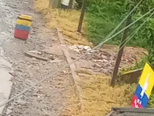 Caneca con explosivos de las disidencias de las Farc instalada en guardería de Anorí, Antioquia. Foto: Cortesía.