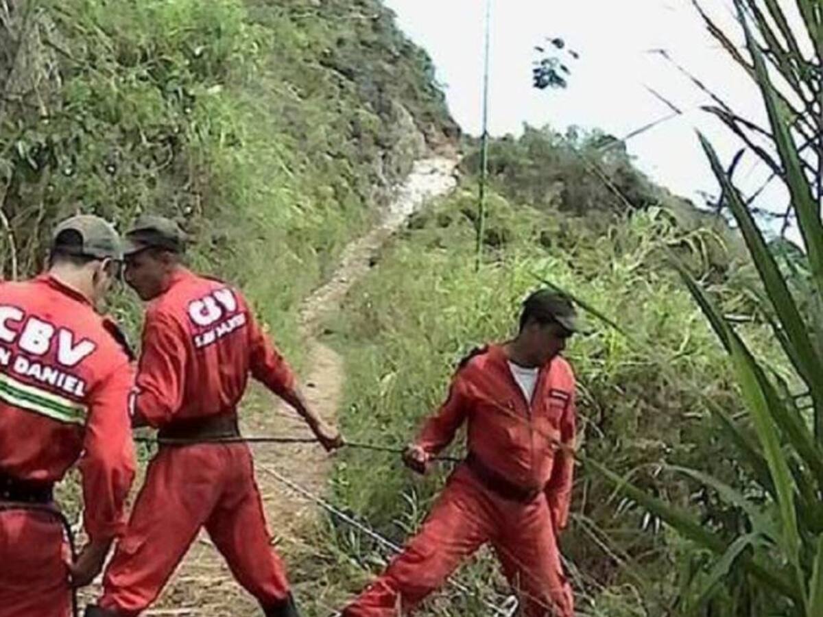 Bomberos de municipio de Caldas entran en cese de actividades por falta de recursos