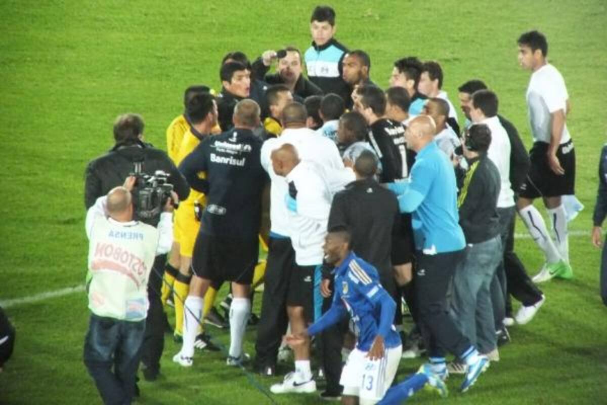 Millonarios vs. Gremio
