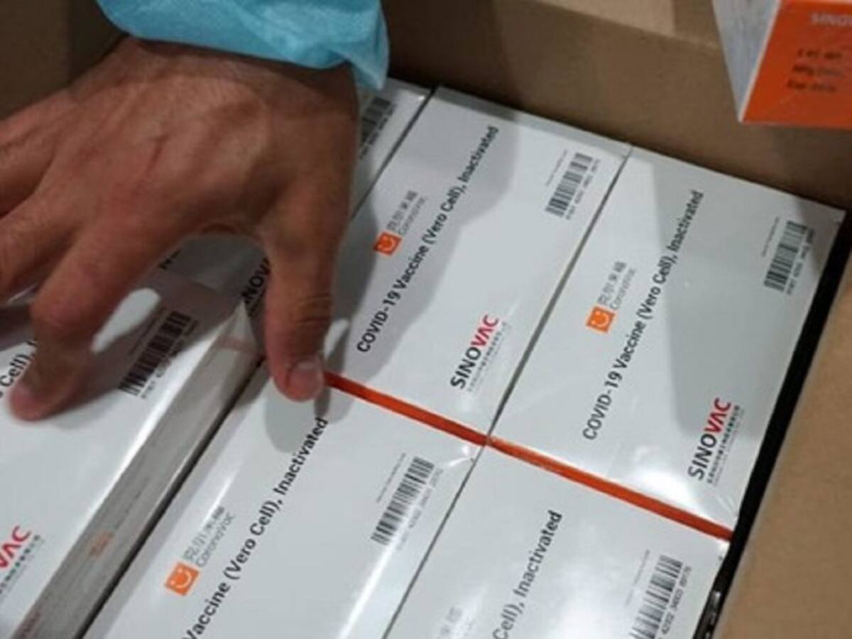 Procedente de China Llegaron a Cali 50 mil nuevas vacunas de Sinovac