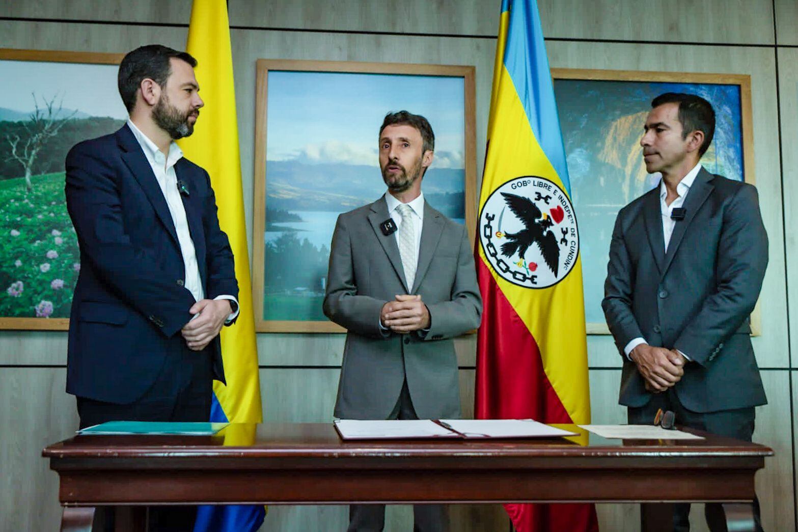 Luis Lota toma posesión como nuevo Director de la Región Metropolitana de Bogotá