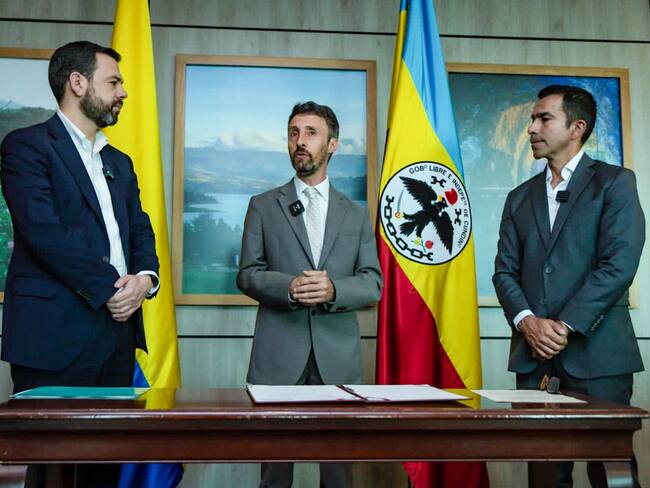 Luis Lota toma posesión como nuevo Director de la Región Metropolitana de Bogotá