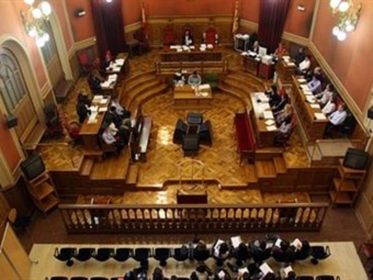 Juzgan en España a 45 miembros de red internacional que financiaba a Farc