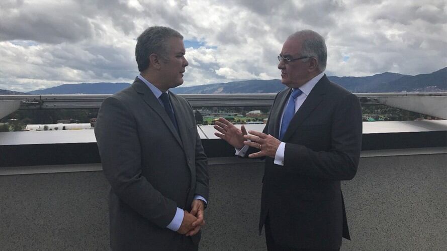 El contralor Edgardo Maya Villazón se reunió con el nuevo presidente electo de los colombianos, Iván Duque. Foto: Contraloría
