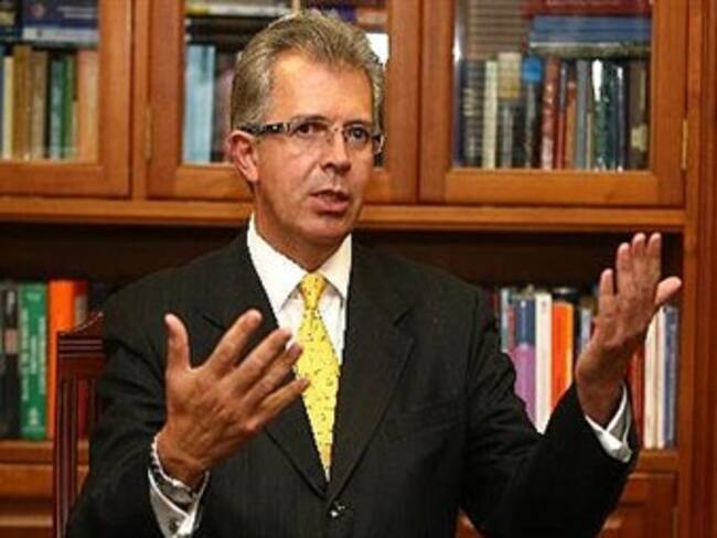 Magistrado Arrubla dice que un tribunal no puede enviar procesos a la Corte Penal Internacional