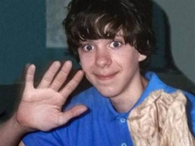 Asesino de Newtown era fanático de tiroteos masivos