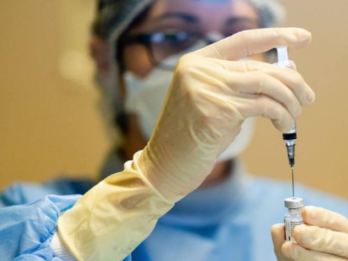 Autoridades de salud aplicarán primeras y segundas dosis de vacunas