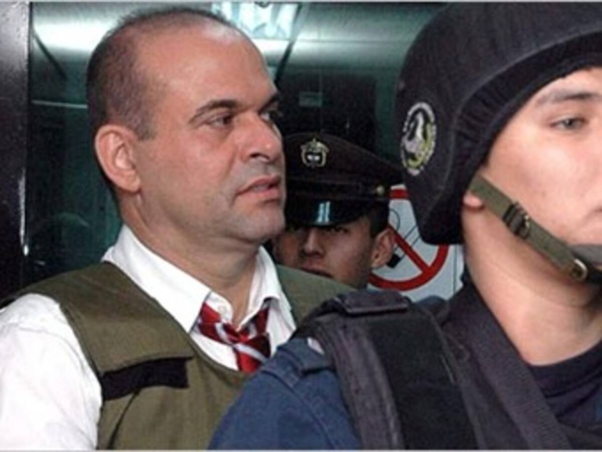 Trasladan a Salvatore Mancuso a una cárcel en el Estado de Virginia, afirman sus abogados