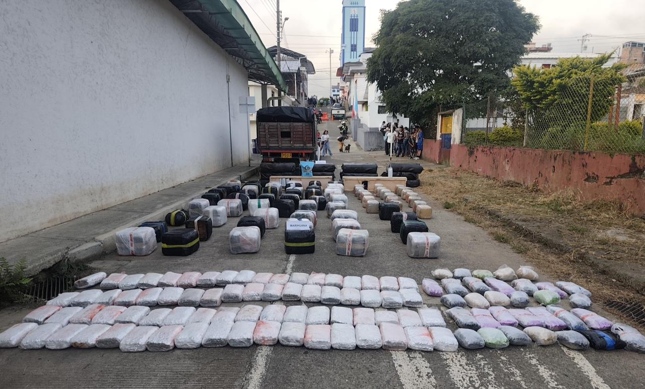 Capturado joven que transportaba más de una tonelada de marihuana en camioneta robada en el Valle