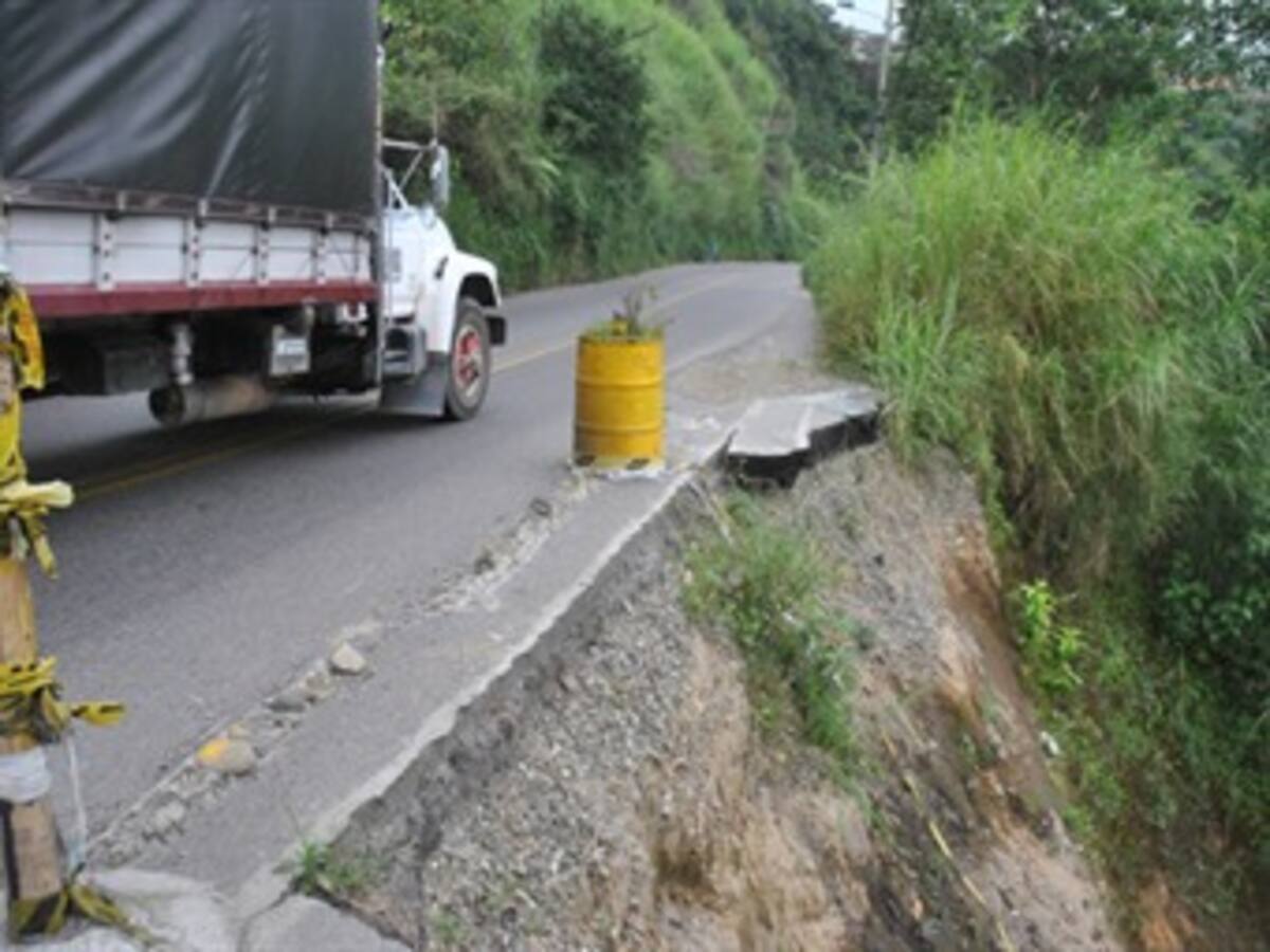 Hombre cae a un abismo al tratar de escapar de las autoridades en Armenia