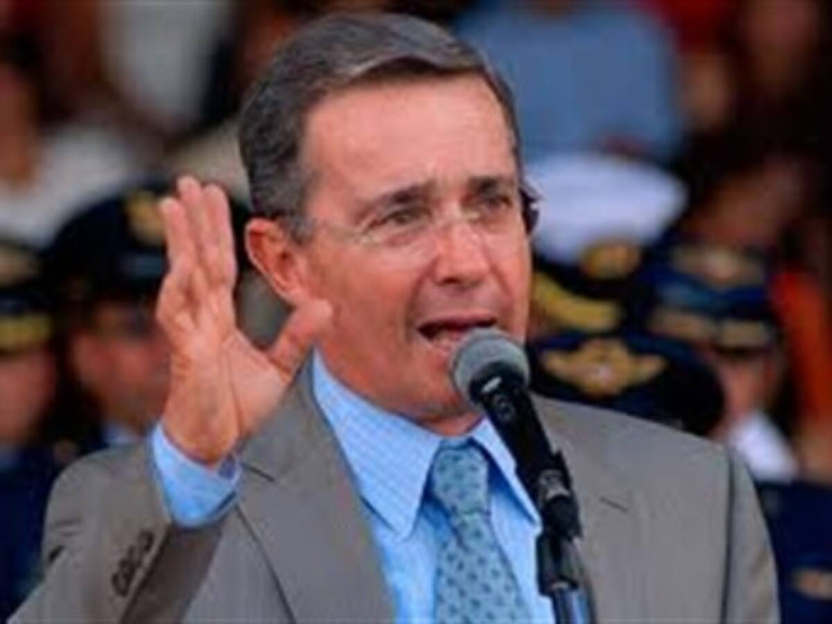 Anuncios del Centro Democrático