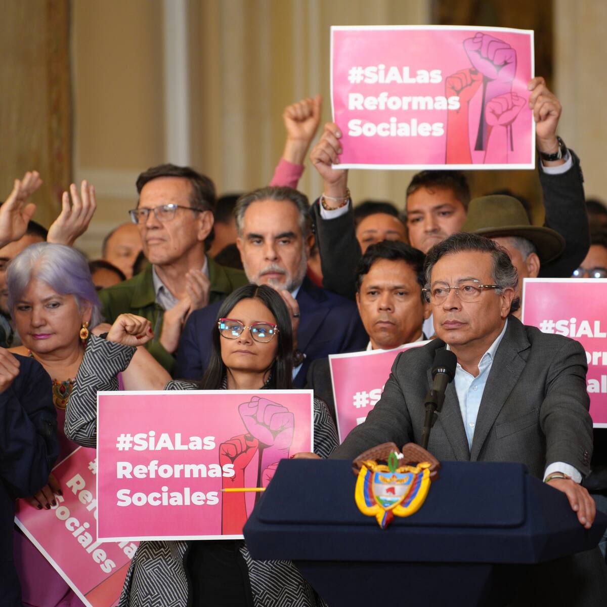 Petro sobre cambio en jornada laboral y nocturna: denuncien a la empresa que incumpla con el pago