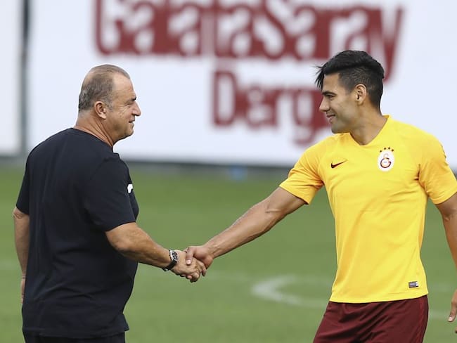 Falcao podría quedarse sin DT en Galatasaray