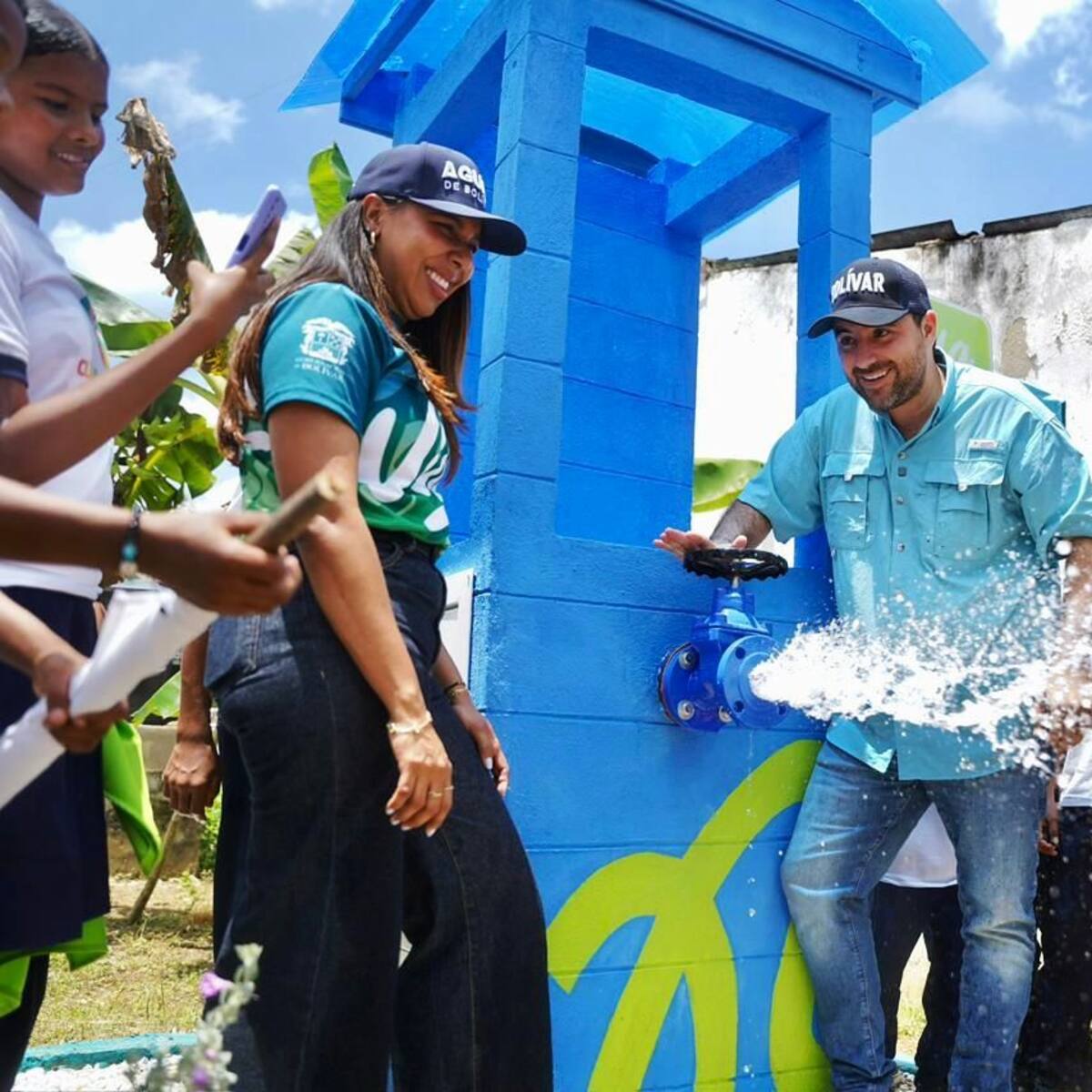 76 proyectos ha entregado Yamil Arana: vías, megacolegios y acceso a servicios, su gran mayoría