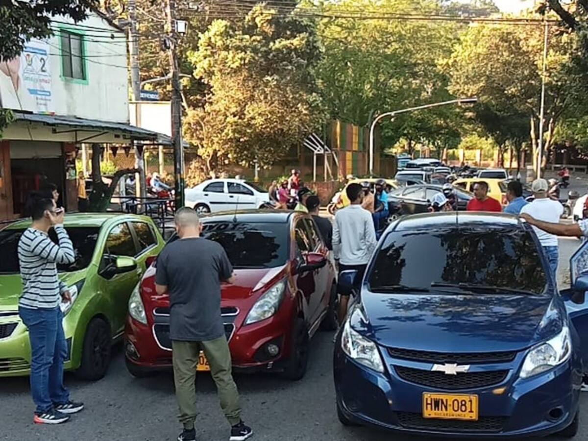 Bloqueos en el área metropolitana por precio de la gasolina