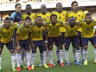 Formacion de la selección de Colombia,durante el partido amistoso ante Serbia disputado en el Miniestadi del F.C.Barcelona en la Ciudad Condal. Foto: Efe.