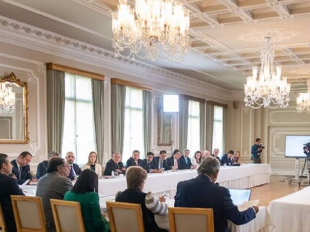 Intervenir la CREG no es solución para aliviar alza de tarifas: Gremios