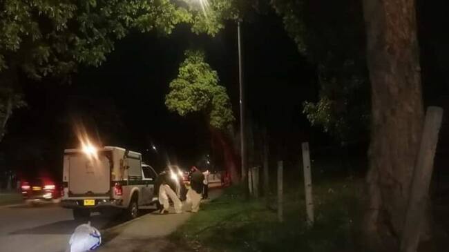 La Policía se encargó de hacer la inspección al cuerpo.