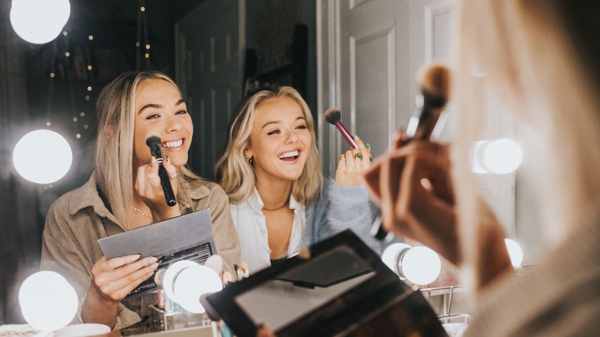 ¿Cómo lograr un maquillaje que dure toda la noche? Descubre el paso a paso