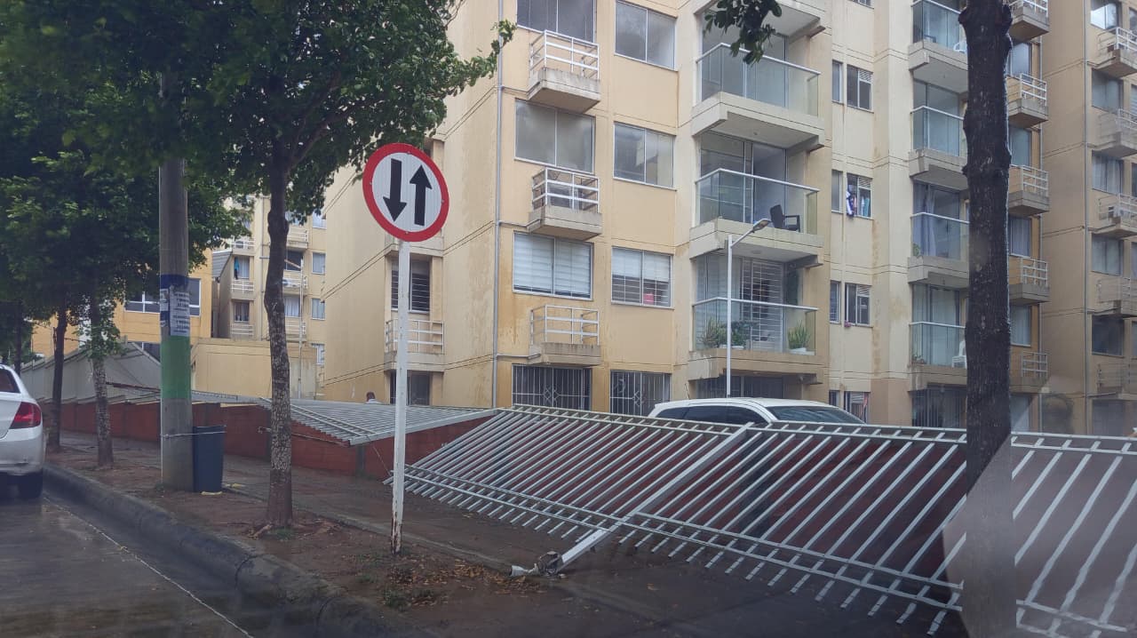 Afectaciones en Puerta Dorada. Foto: Caracol Radio.