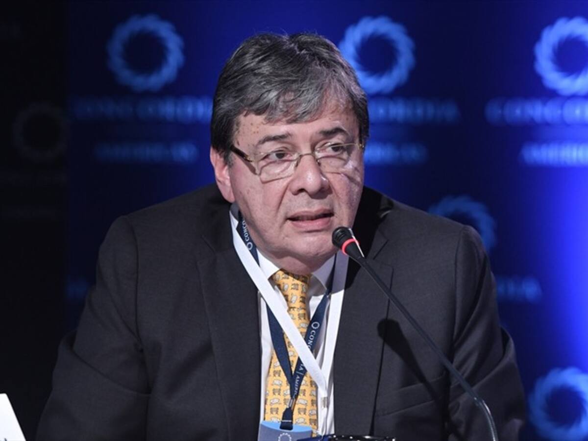 Canciller Trujillo explica por qué Colombia no apoyará intervención Militar en Venezuela