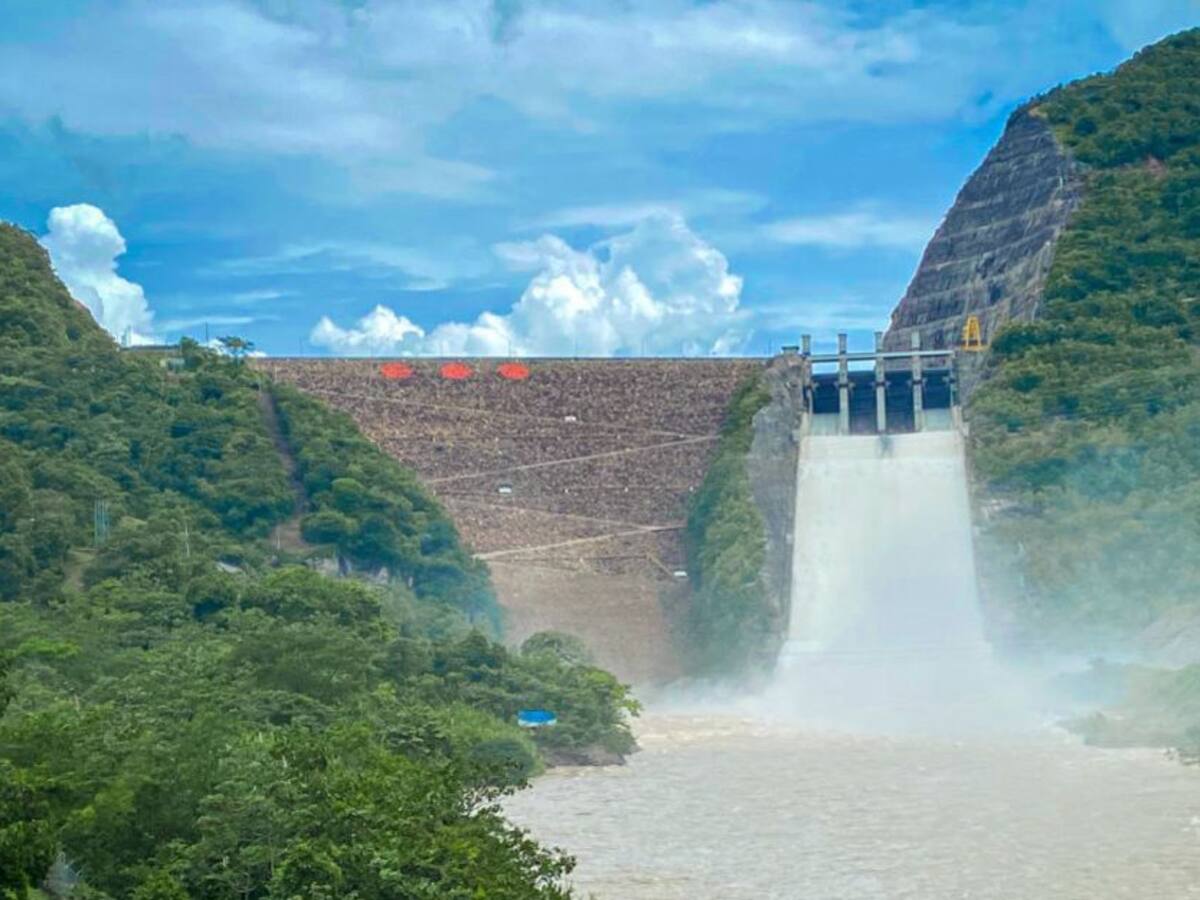 Isagén anunció ajustes al vertimiento en Hidrosogamoso