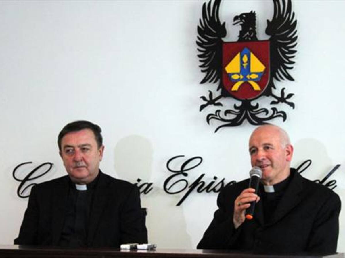 Pese al dolor y la rabia, hay que insistir en la paz con las Farc: Iglesia