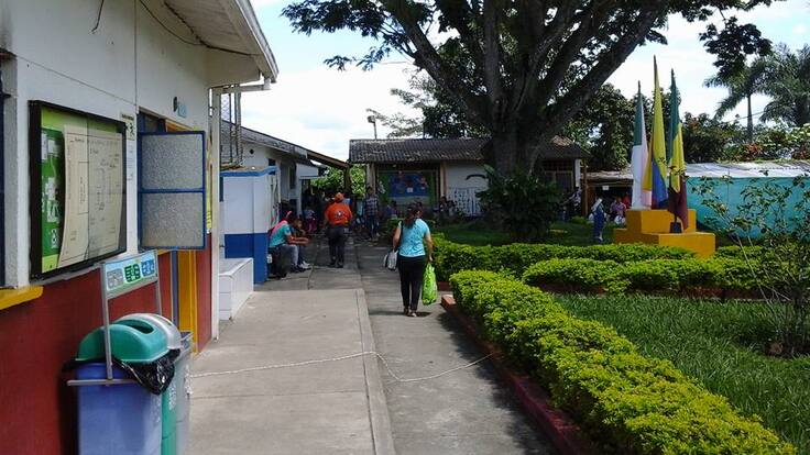 El rector del colegio Iván Gonzalo Cardona