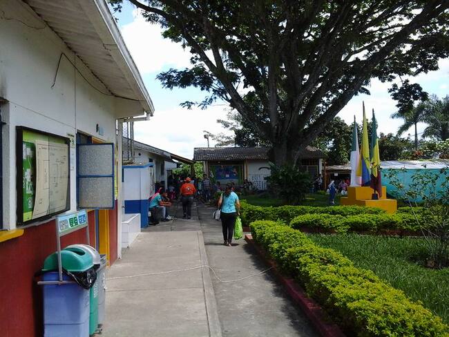 El rector del colegio Iván Gonzalo Cardona