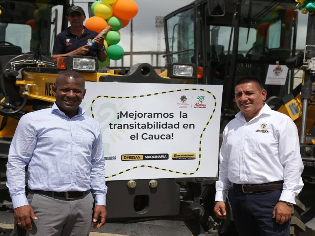 Maquinaria amarilla para el progreso de las comunidades caucanas