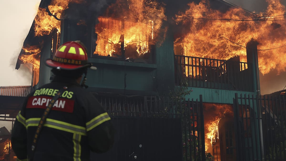 Incendios en el sur de Chile dejan 18 muertos pero se espera que el saldo aumente