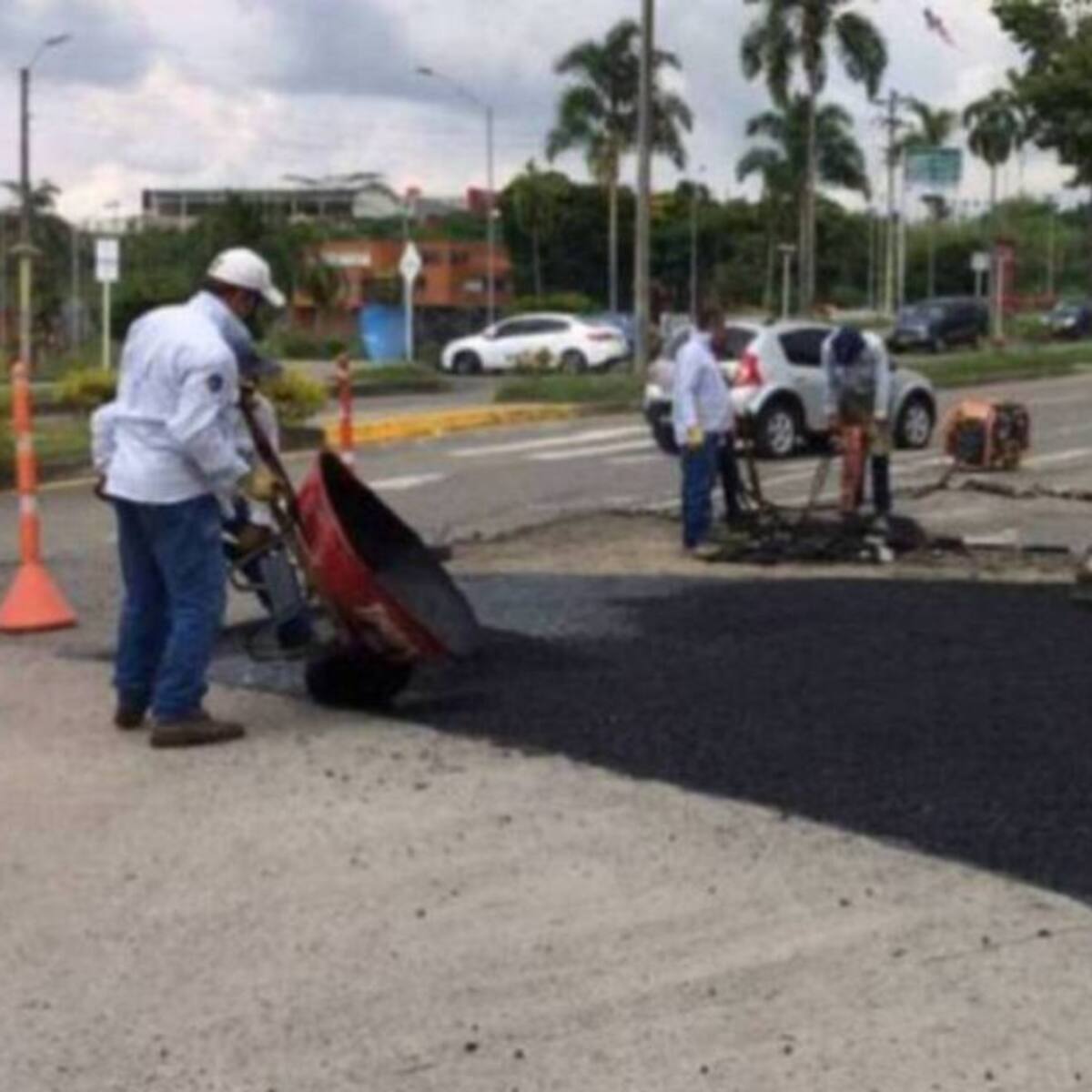 Carpeta asfáltica de la Avenida 30 de Agosto de Pereira será reparada