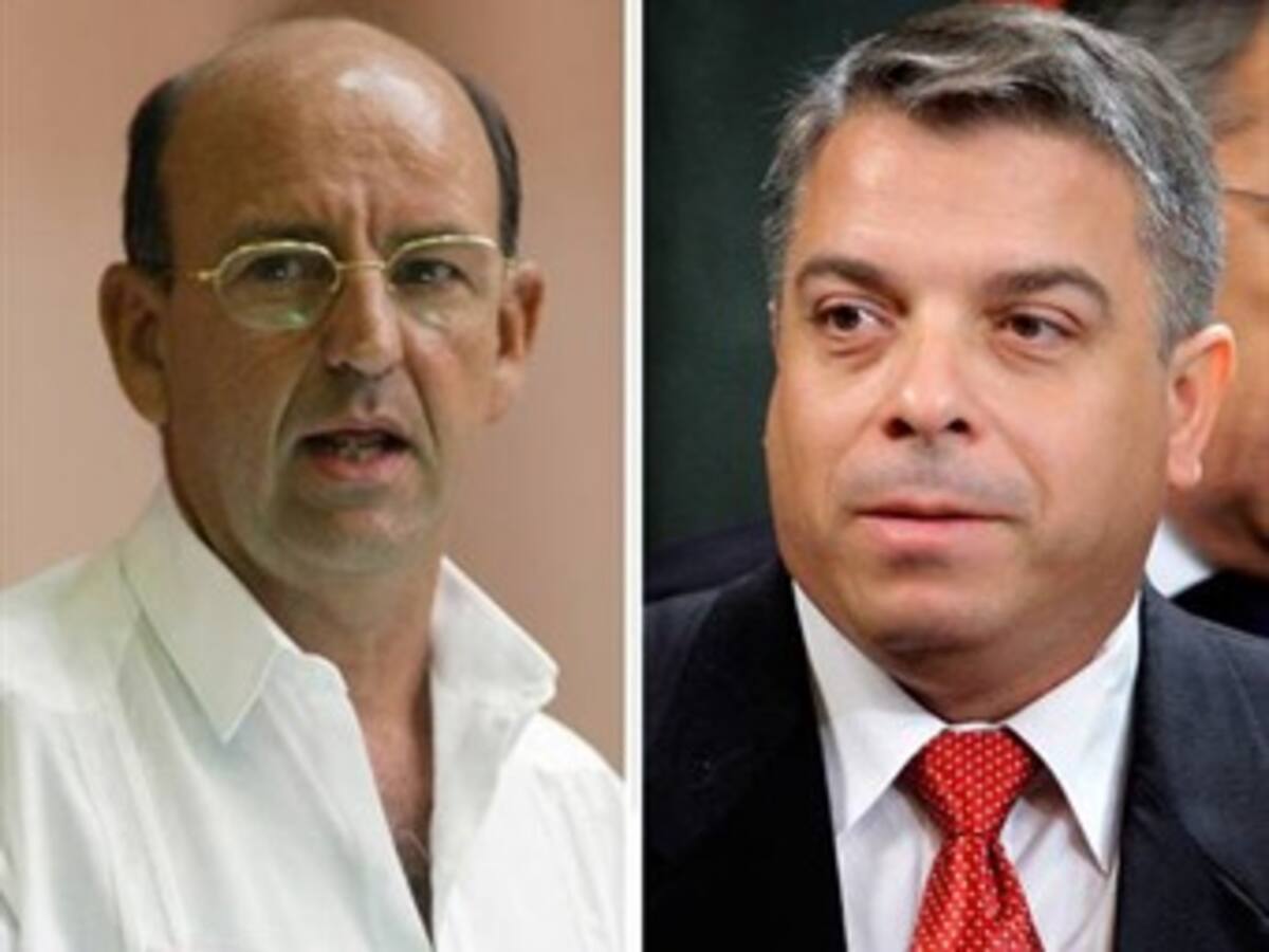 Lage y Pérez Roque renuncian a todos los cargos en el poder en Cuba y reconocen 'errores'
