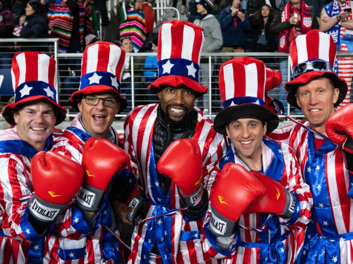 Hinchas estadounidenses apoyan Mundial de fútbol cada dos años