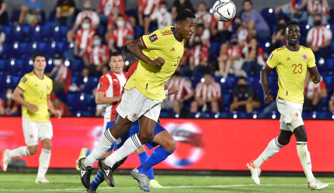 Óscar Murillo, titular en el juego ante Paraguay.