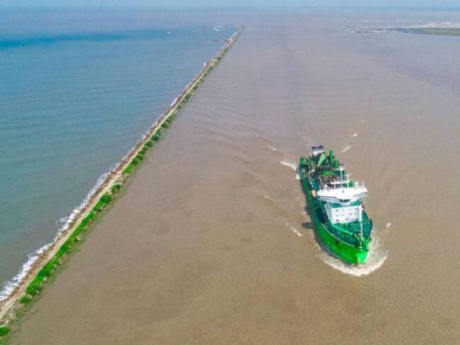 Canal de acceso al puerto de Barranquilla.