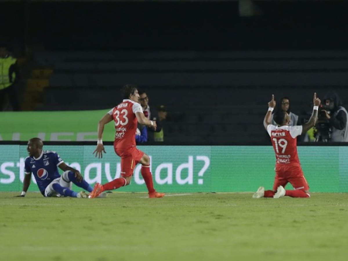 Santa Fe golea con contundencia y se clasifica a los cuartos de final