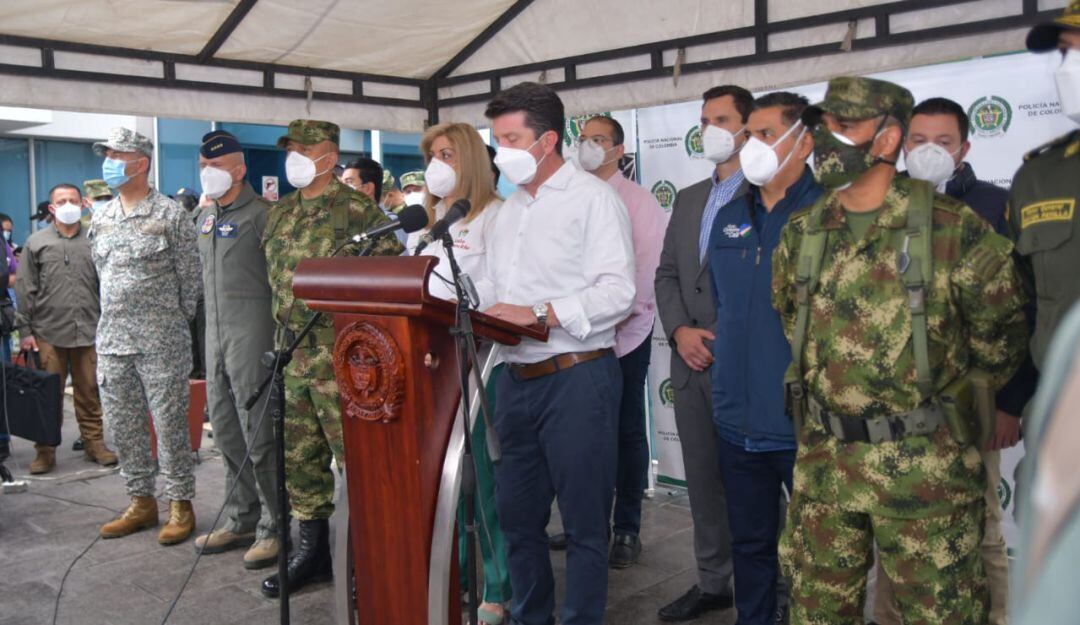 Ministro de Defensa Diego Molano y la cúpula militar