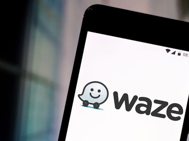 Conozca el nuevo aliado de Waze para escuchar música mientras conduce