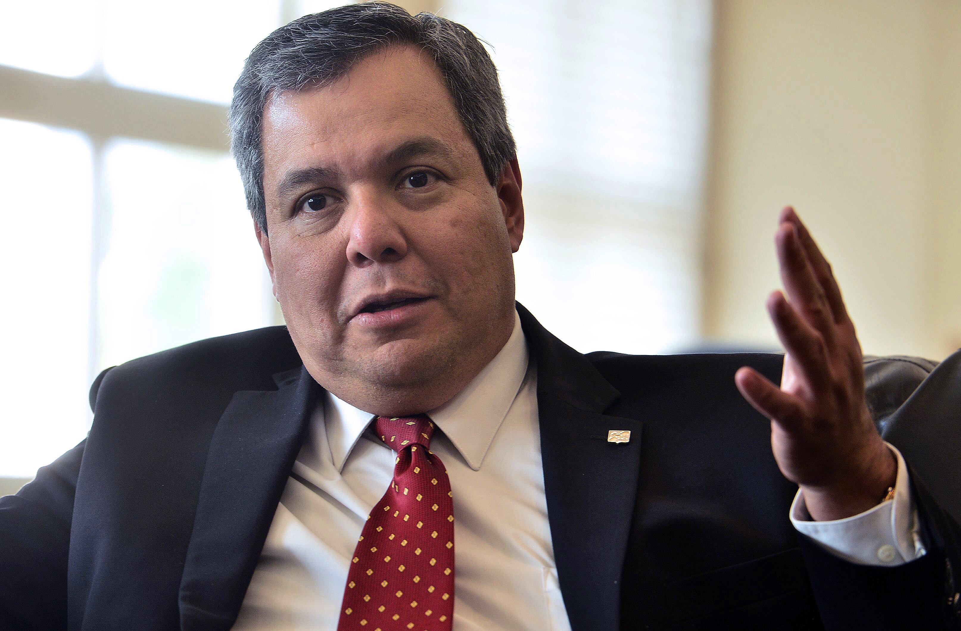 El titular del Banco Centroamericano de Integración Económica (BCIE), Dante Mossi.
(Foto: ORLANDO SIERRA/AFP via Getty Images)