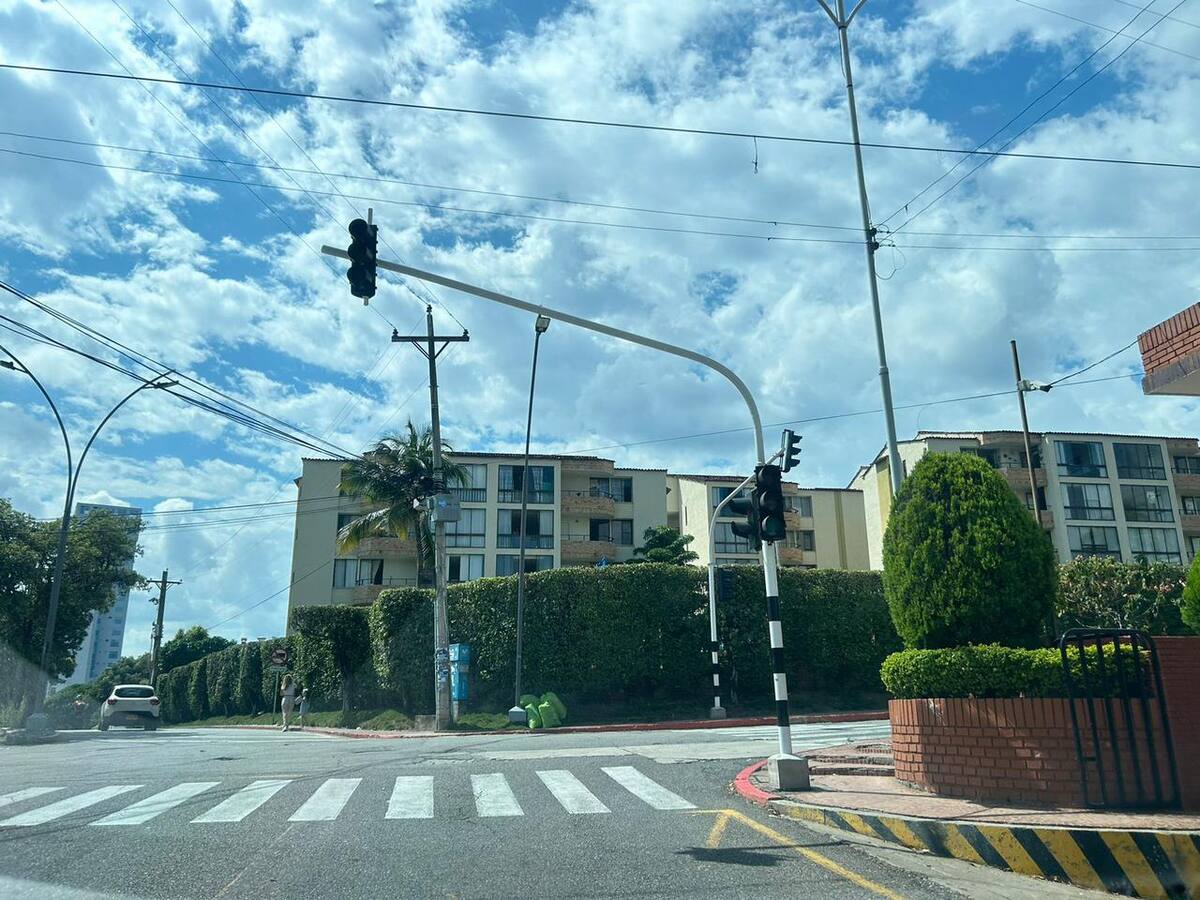 Problemas de movilidad por robo de cables de semáforos en Floridablanca