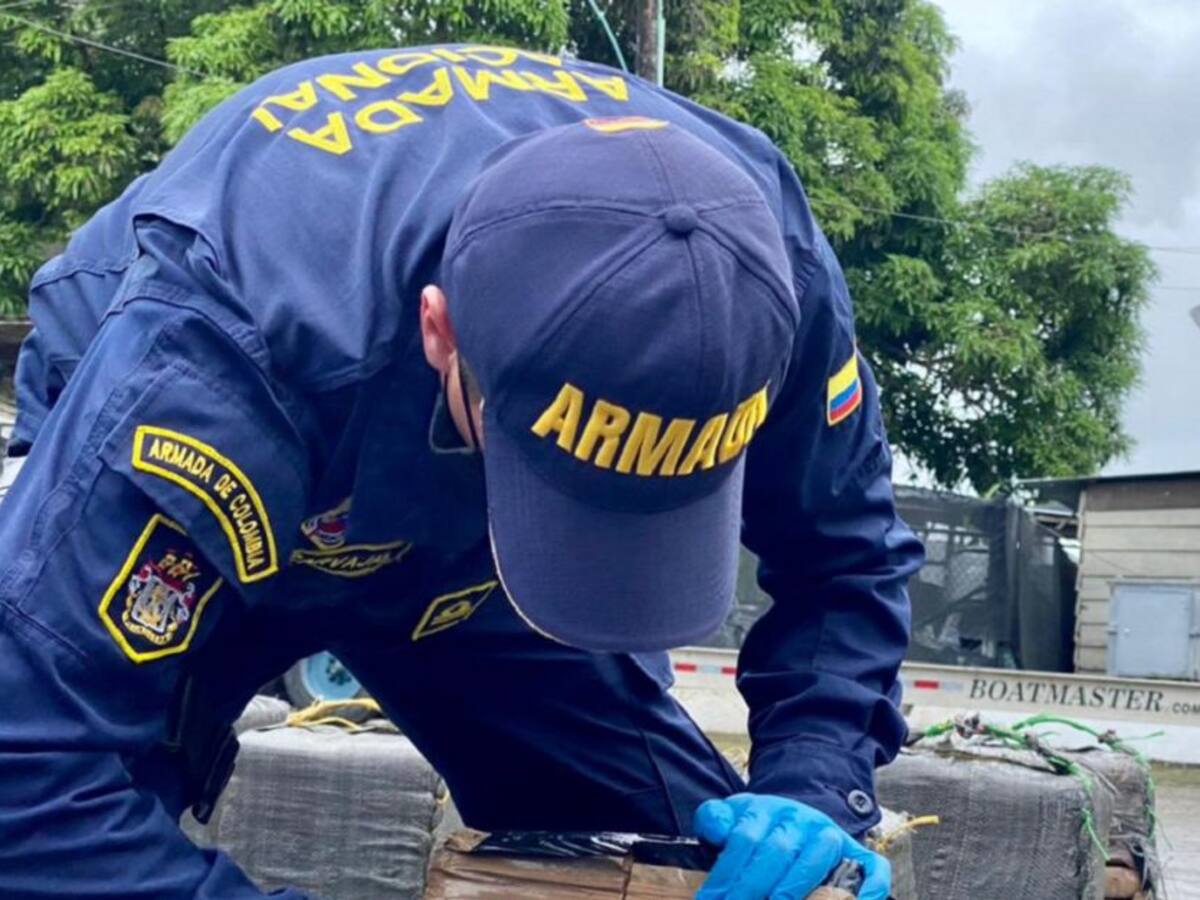 Escuela Naval aporta a la lucha contra el narcotráfico desde la academia