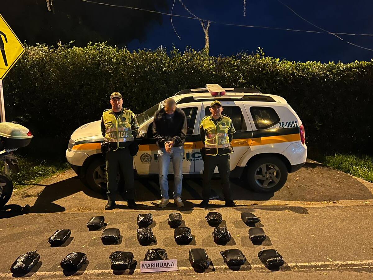 Incautaron 18 kilogramos de marihuana tipo creepy en el peaje de Cerritos