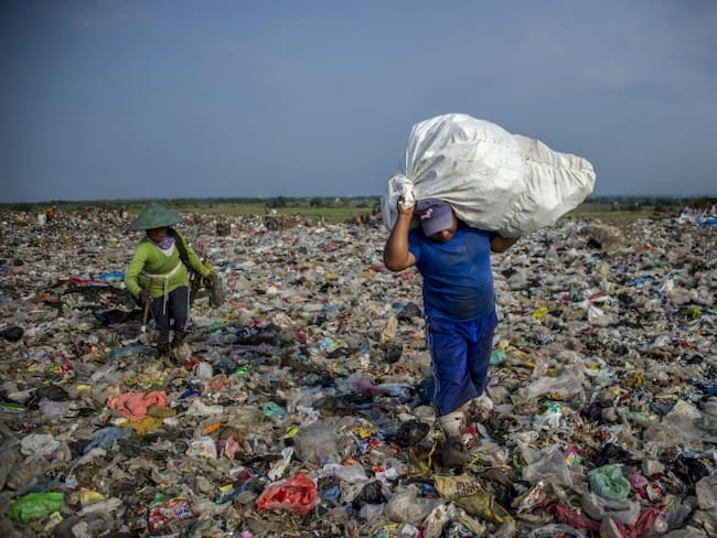 Colombia vivirá “tsunami de plástico” por contaminación, alerta Greenpeace