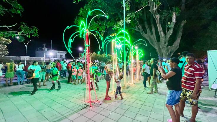 Efraín Ortega, alcalde Zona Bananera - Alumbrado navideño y parques