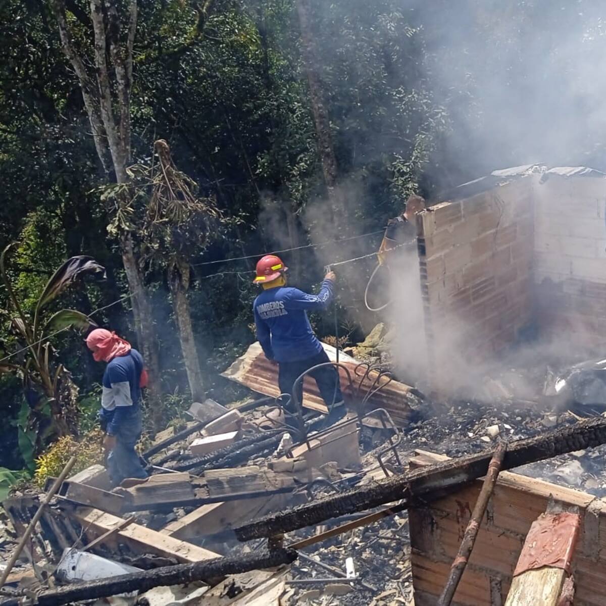 En Montebello, un adulto mayor murió en su casa por un incendio en zona rural