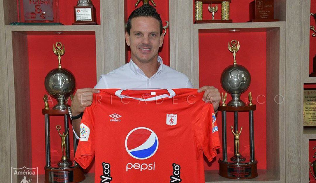 Mauricio Romero: “Además del profe Osorio tenemos tres técnicos en lista”