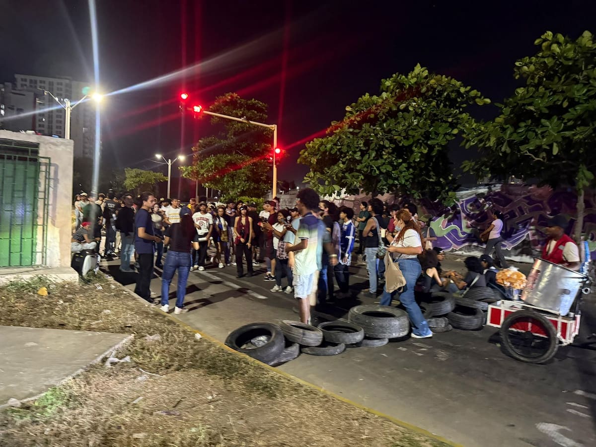 Estudiantes protestaron en Cartagena por aumento del valor del pasaje de Transcaribe