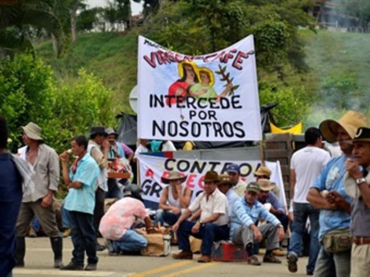 Campesinos de Caquetá partieron hacia Huila para fortalecer paro