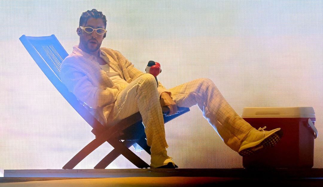 Con el ritmo de 'Suavemente', Bad Bunny rinde tributo a Elvis Crespo